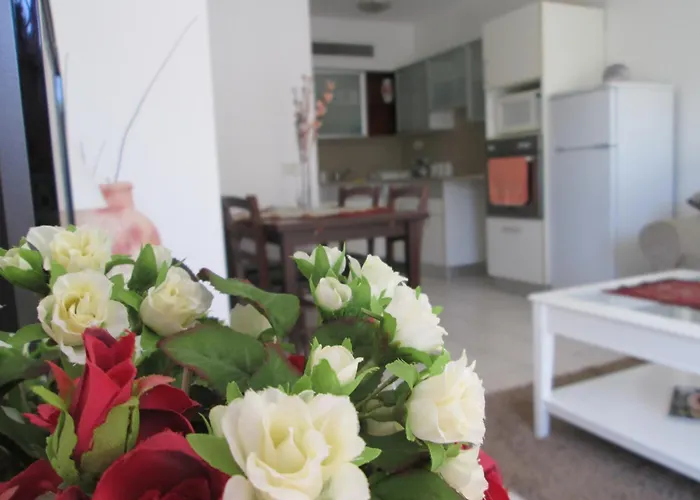 Nomi Suites Marina Herzelia