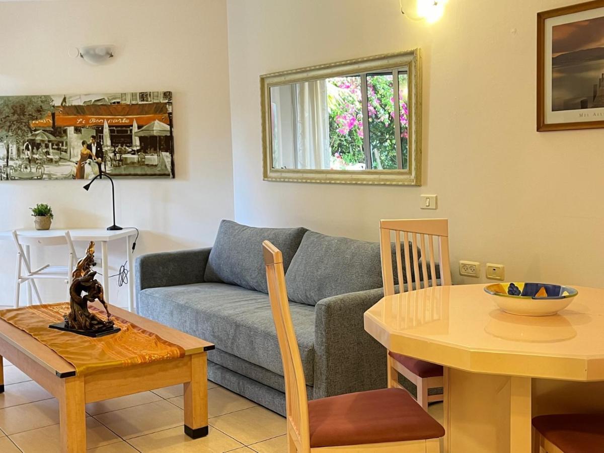 Apartment Nomi Herzliya