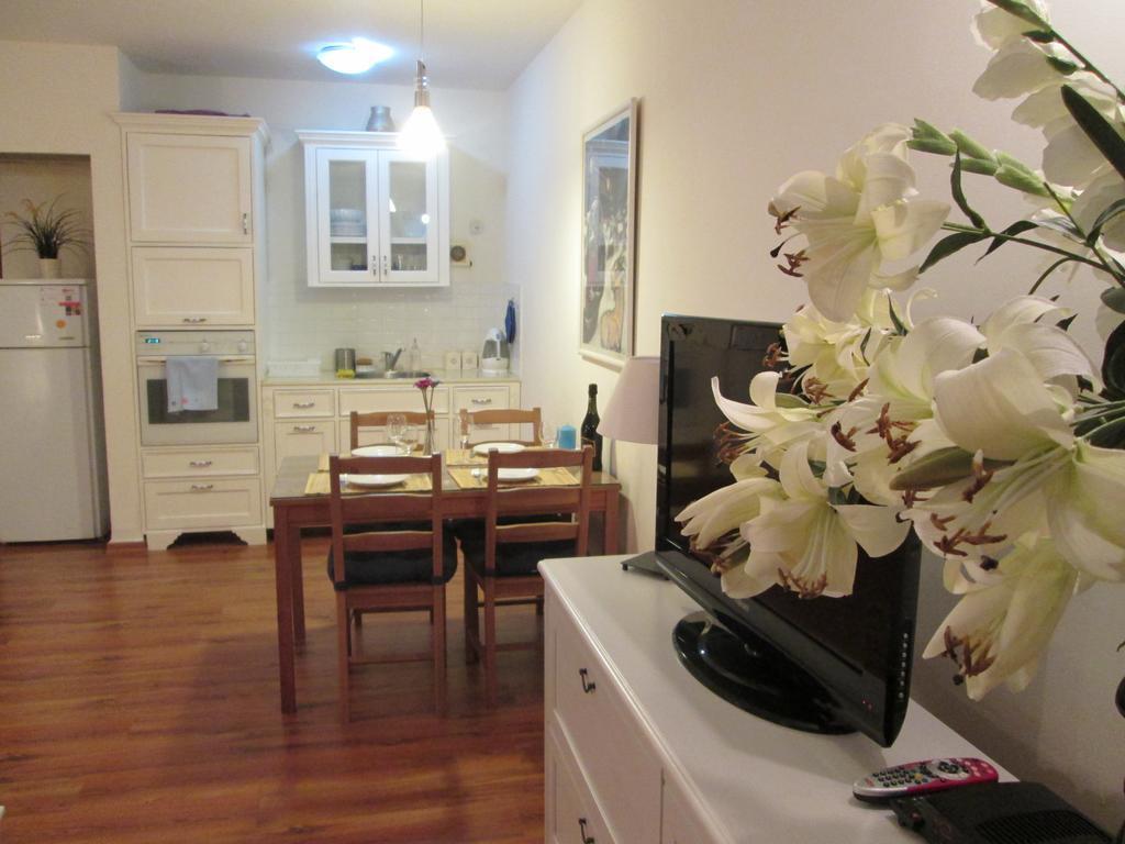 Nomi Apartment Herzliya